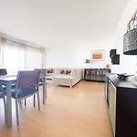 דירה Marina Lakeview Retreat #1906 לאגוּ‏ש